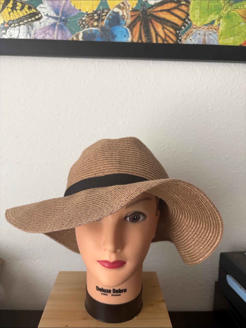 Banana Republic Wide-Brim Straw Hat in tan with Black Band